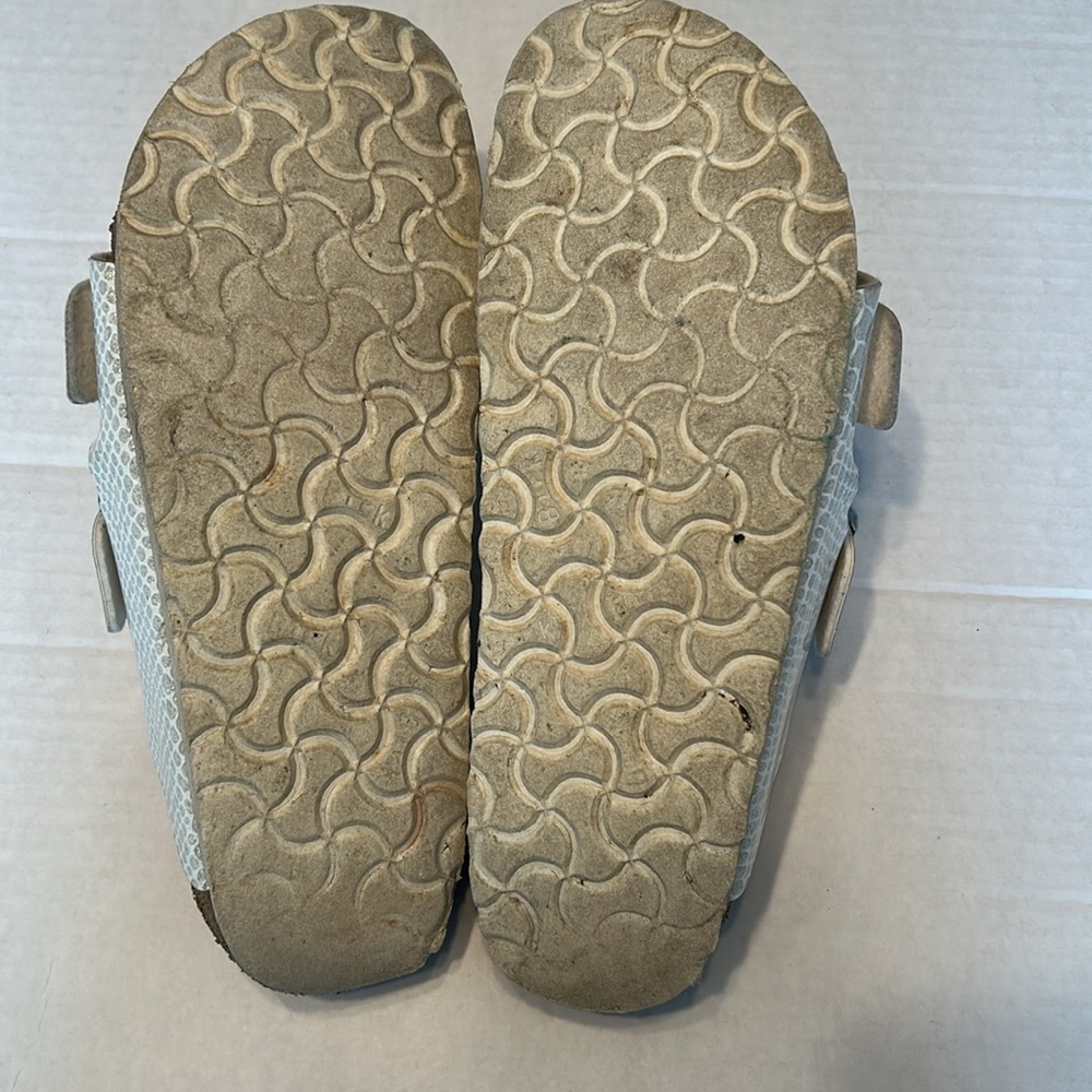 Birkenstock Arizona Sandals. Size 9-9.5 - Picture 6 of 14